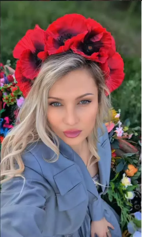 lora videoclip