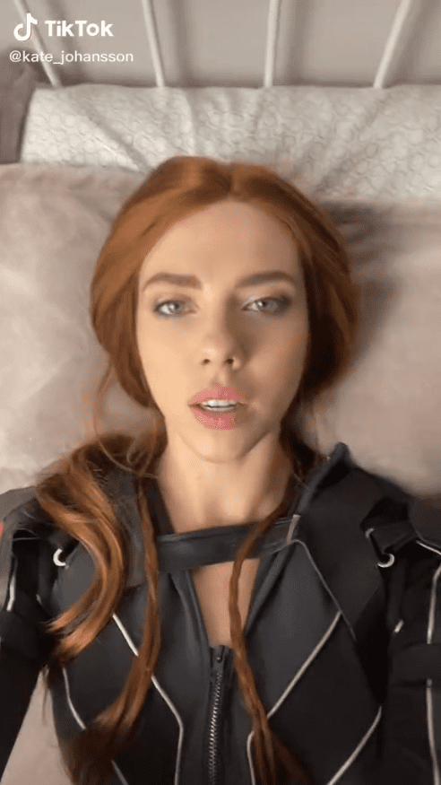 Sosia lui Scarlett Johansson Kate Shumskaya