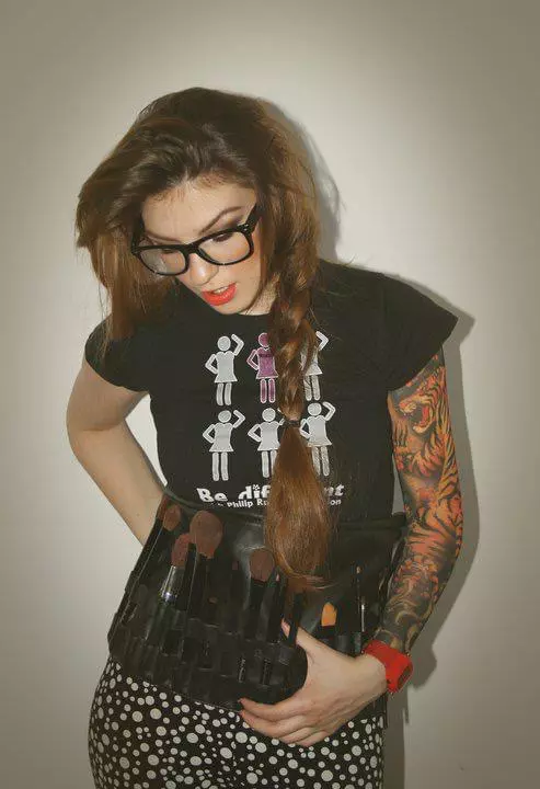 ema-uta-operatii-estetice-11