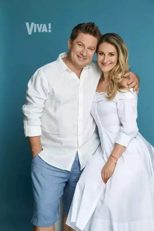 pavel bartos si sotia sa