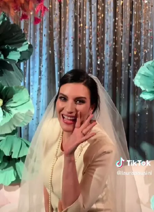 laura-pausini-casatorit