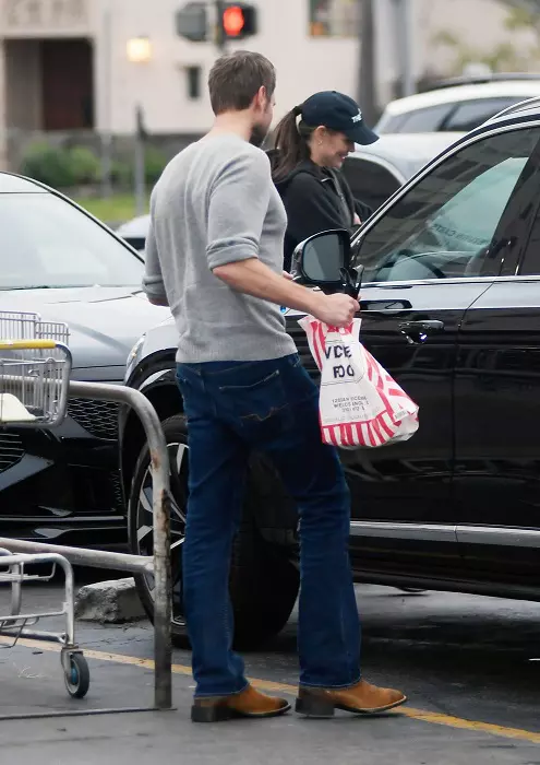 EXCLUSIVE: Jennifer Garner and John Miller Spotted on a Rare Outing in Los Angeles