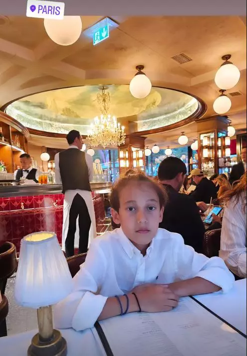 Gabi Bădălău și Claudia Pătrășcanu vacanță Paris (5)