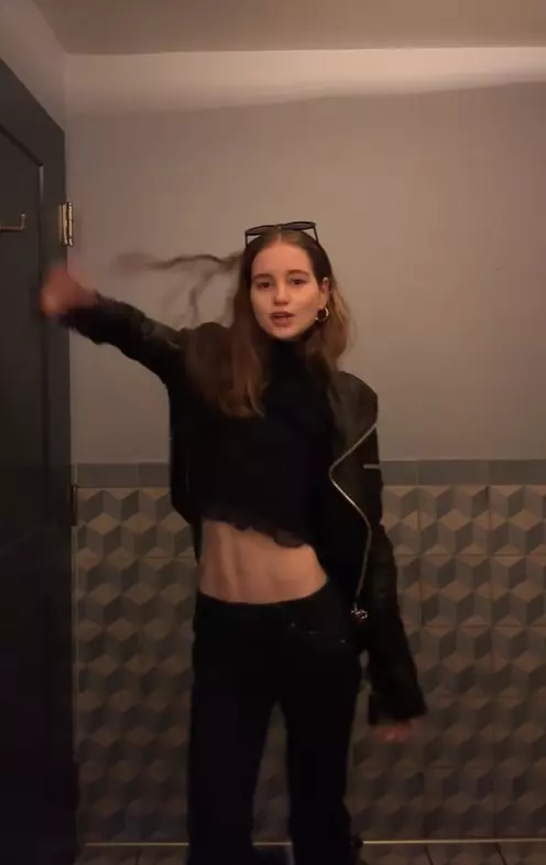 Irina Columbeanu (23)