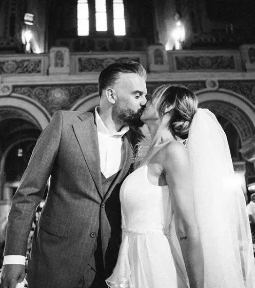 De-ce-au-lipsit-Dani-Oțil-și-Gabriela-Prisăcariu-de-la-nunta-nașilor-lor-Roxana-Ionescu-și-Tinu-Vidaicu-3