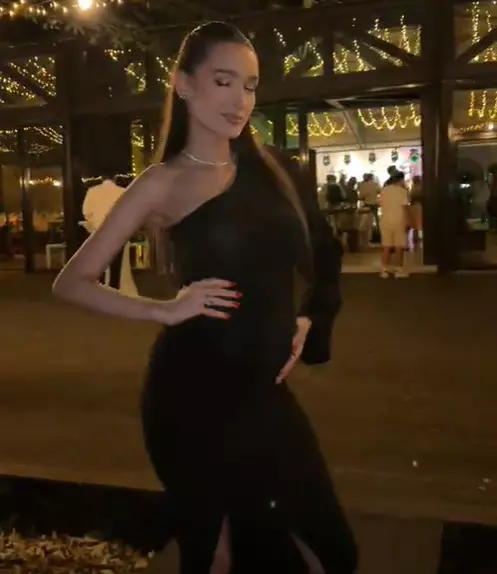 Viviana Sposub cu burtica insarcinata 2