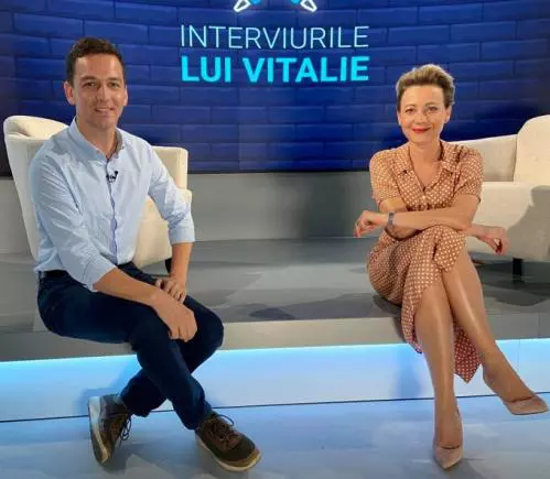 mirela-oprisor-interpreta-aspirinei-din-serialul-las-fierbinti-mi-am-dat-seama-ca-au-trecut-degeaba-30-de-ani-de-la-revolutie-55382