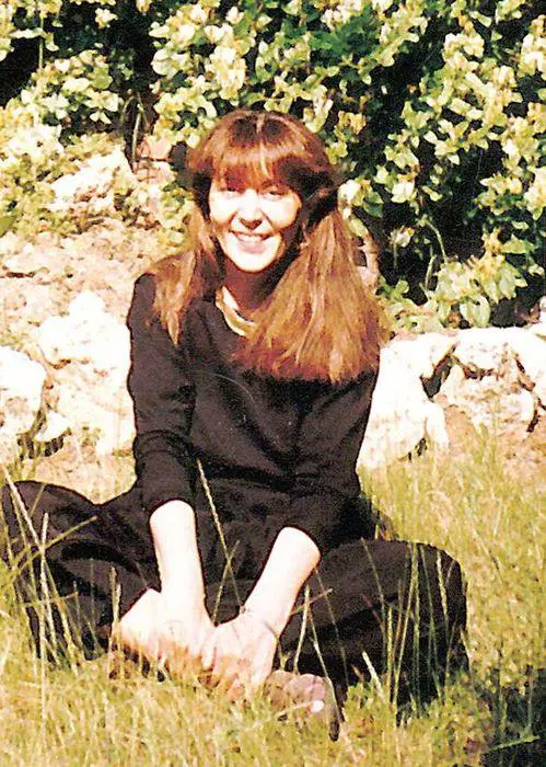 Cum-s-a-indragostit-Irinel-Columbeanu-de-Monica-Macovei-4.jpg1_