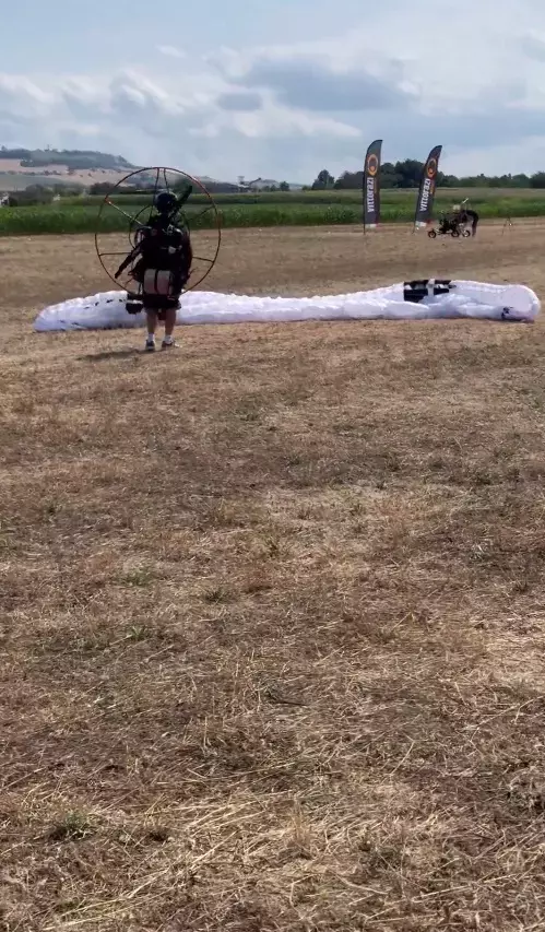 felix-baumgartner-ultimul-zbor-cu-parapanta-2