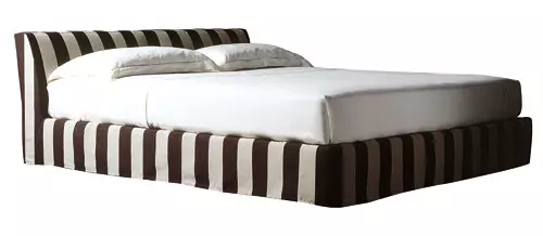 Pat Bogart, brand Meridiani, imbracat in material textil, complet dehusabil, ­structura din lemn, demontabila, Meridiani prin Ivona Ambienti