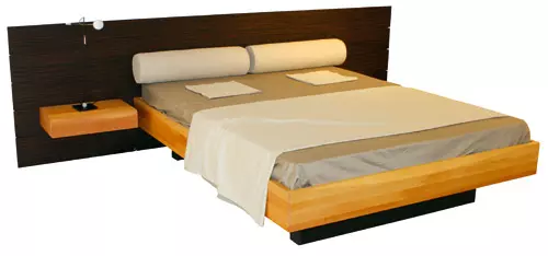 Pat din colectia Liberty, din fag, cu lambriu Liberty, finisaj Macassar, pret pentru 160x200 cm cu 2 noptiere suspendate pe lambriu si 2 sertare, 4.300 euro, Casa Enrique
