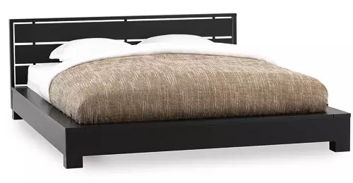 Pat furniruit stejar negru, 4.499 lei, BoConcept 