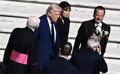melania trump inmormantare papa francisc (2)