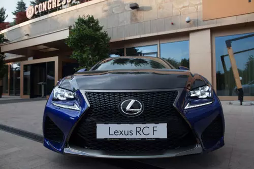Cel mai admirat model de Lexus prezentat la #excELLEntLifestyle