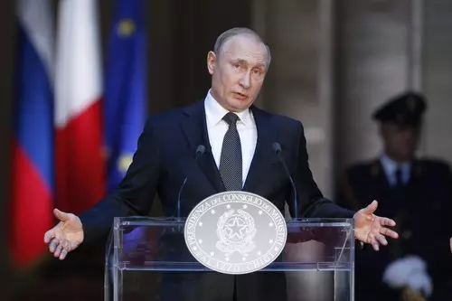 *EXCLUSIVE* he President of Russian Federation Vladimir Putin visits the Italian Premier Giuseppe Conte in Rome