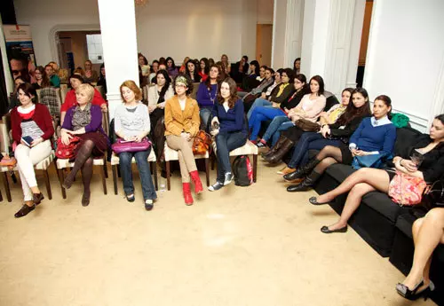 O noua editie Elle Beauty Club, in colaborare cu La Roche Posay