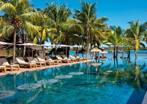 Piscina incalzita de la resort-ul Le Prince Maurice