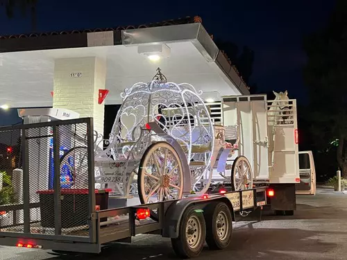 *EXCLUSIVE* Cinderella-themed horse-drawn carriage spotted used on Britney Spears and Sam Asghari's wedding