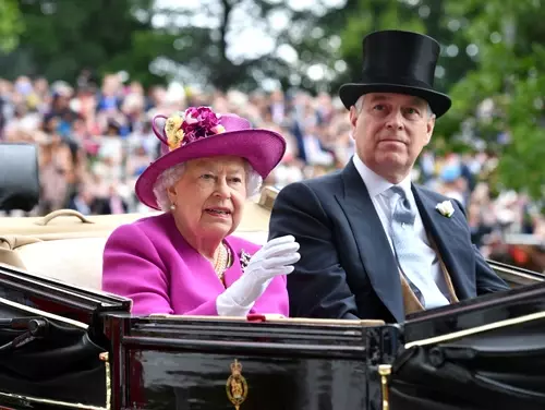 printul andrew si regina