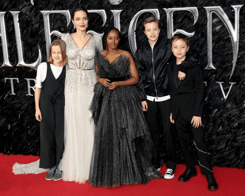 Angelina Jolie şi copiii săi