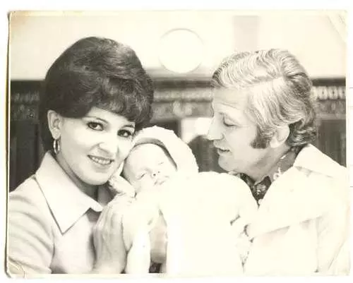 cine-este-Ion-Cernea-sotul-Irinei-Loghin-6