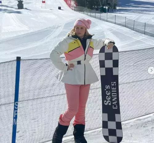 rebel-wilson-a-devenit-mama-8