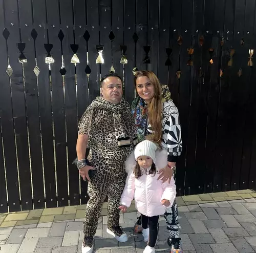 adrian minune si sotia sa