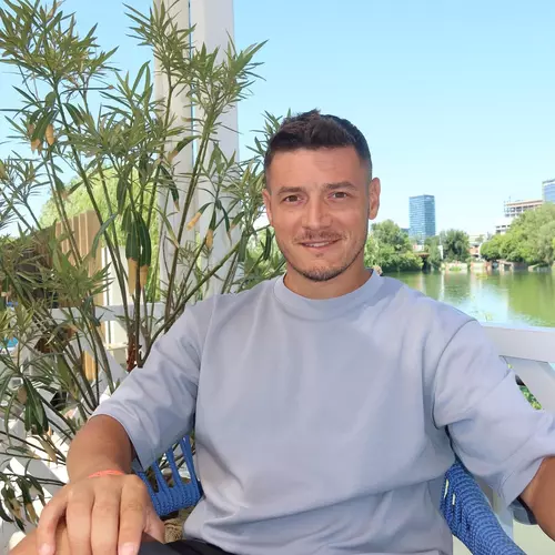 https___www.cancan.ro_wp-content_uploads_2026_09_gabi-torje2