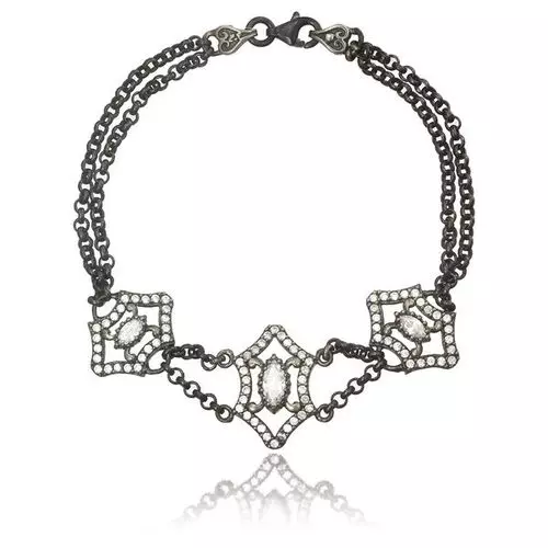Bratara cu cristale, Obsidian, 215 lei, www.departmentstore.ro
