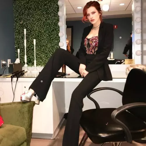 Bella Thorne, 21 de ani