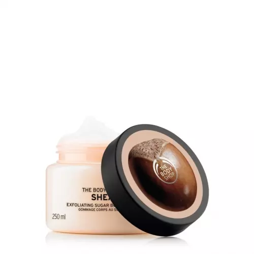 Exfoliant pentru corp, The Body Shop, Shea Body Scrub, 89 lei