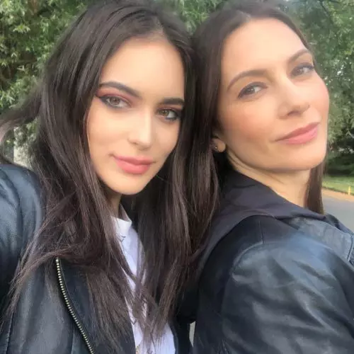 Andreea-Berecleanu-și-fiica-ei-Eva-500x500