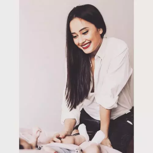 Oana-Cârmaciu-și-fiul-ei-Filip-1-500x500