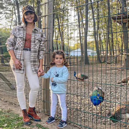 Cristina-Șișcanu-și-fiica-ei-Petra-2-500x500