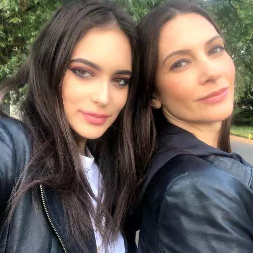 Andreea-Berecleanu-_i-fiica-ei-Eva-500x500