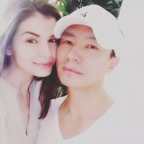 Monica-Gabor-și-Mr-Pink-3-500x500