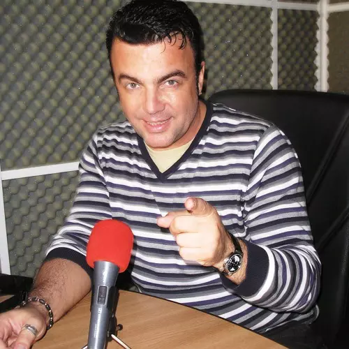 Adrian Enache cantaret