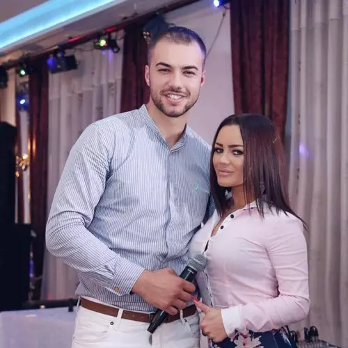 artworks-000423550146-brkh3i-t500x500