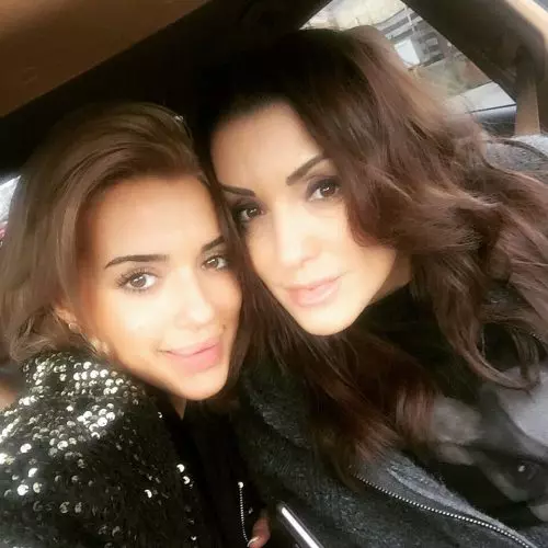 nico a devenit bunica