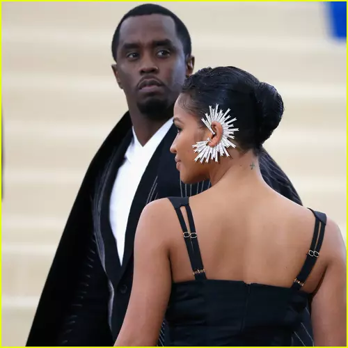 "Rei Kawakubo/Comme des Garcons: Art Of The In-Between" Costume Institute Gala - Outside Arrivals