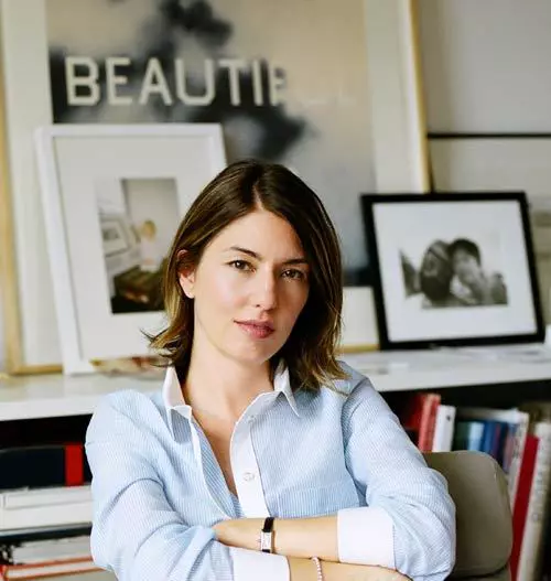 Mesajul regizorului Sofia Coppola: "I'm thinking of my friends in Japan, which is a country I love, you are in my heart during this difficult time."

