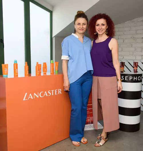 Elisabeta Istrate (Sephora Romania) si Oana Toma (senior Brand Manager Lancaster Romania)
