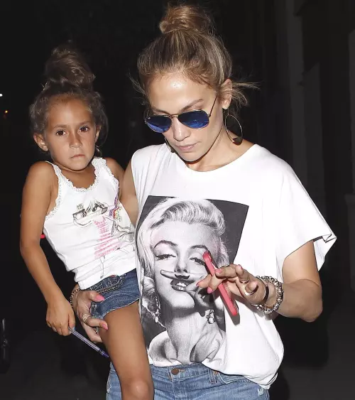 jlo1_02.jpg