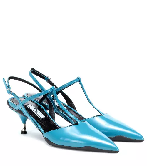 Pantofi din piele, Prada, 590 euro, www.mytheresa.com