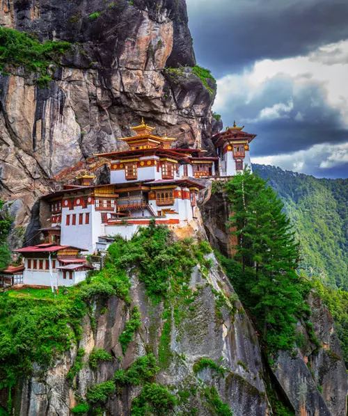 BHUTAN (155.000 de vizitatori)