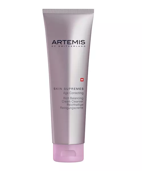 Demachiant Age Correct Cream Cleanser, Artemis, 127 lei, exclusiv în parfumeriile Douglas