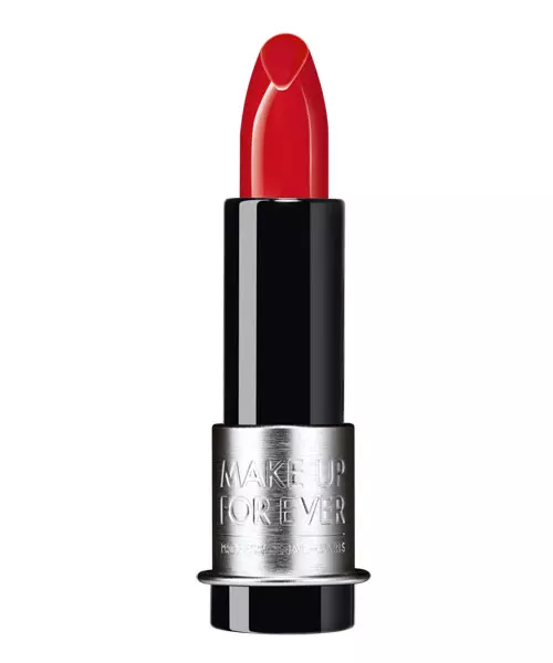 Ruj Artist Rouge Light, nuanța Rouge, Make Up For Ever 104 lei, exclusiv în magazinele Sephora