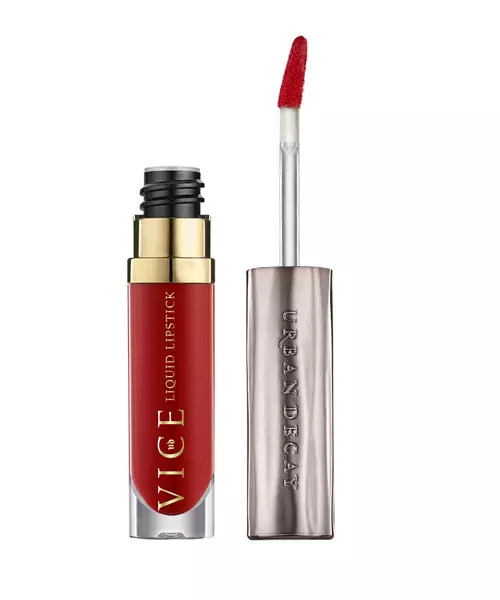 Ruj lichid Vice Liquid Lipstick, nuanța Metallized Trap Queen, Urban Decay, 99 lei, exclusiv în magazinele Sephora