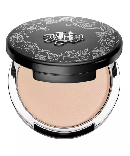 Fond de ten pudră Lock-It Powder Foundation, Kat von D, 164 lei, exclusiv în magazinele Sephora