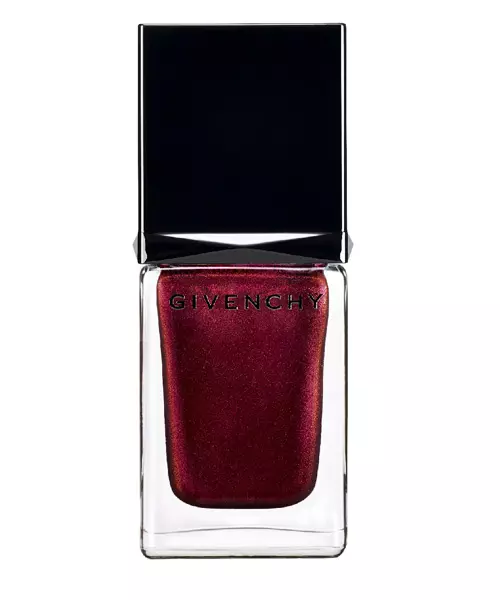 Lac de unghii Le Vernis, Givenchy, nuanța Cosmic Night, 115 lei, exclusiv în magazinele Sephora
